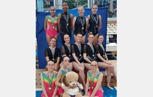 Les filles réunies après la compet !