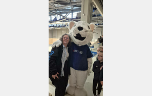 Hermigym en très bonne compagnie avec Caroline notre cheffe de délégation et vice-présidente du club !